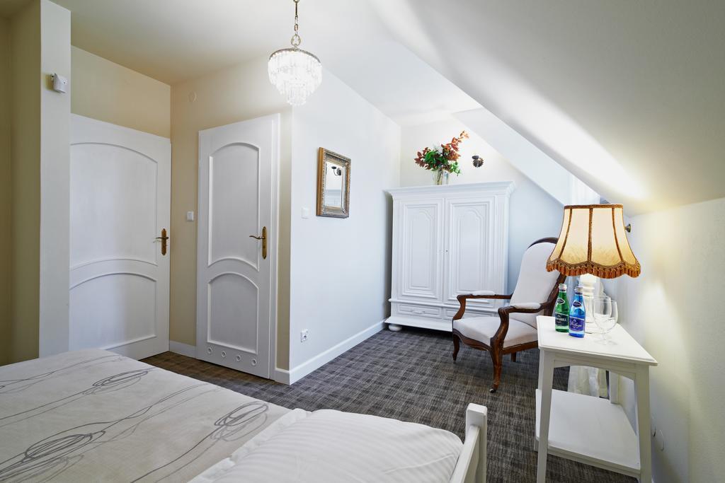 Bed and Breakfast Dwor Osmolice Bialki Dolne Exterior foto
